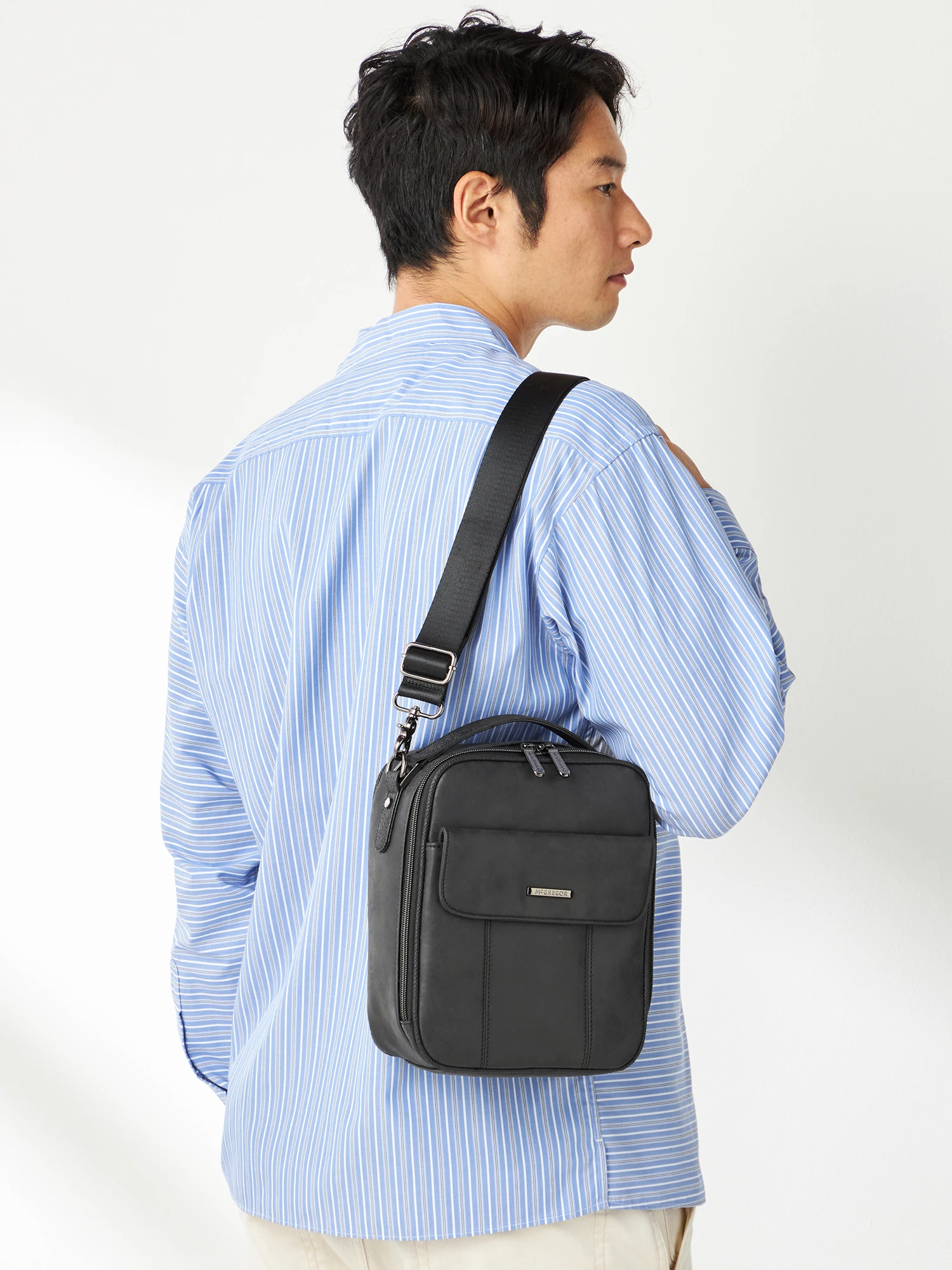 MCM レコード型ショルダーバッグ 楽天市場】MCM エムシーエム ヴィセトス Tracy クロスボディバッグ