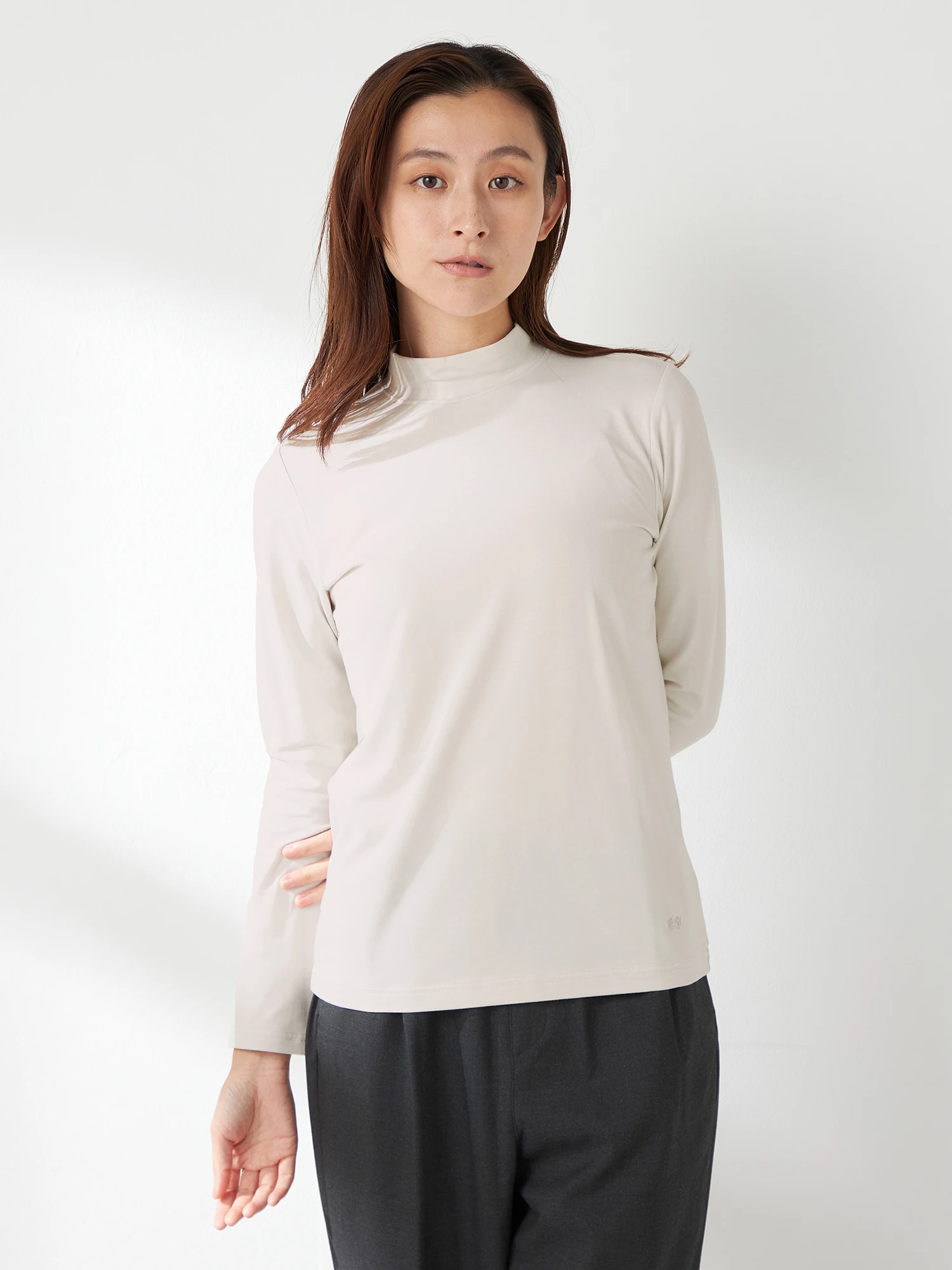 UNTRACE ホワイト長袖カットソー UNTRACE ホワイト長袖カットソー UNTRACE アントレース】L/S