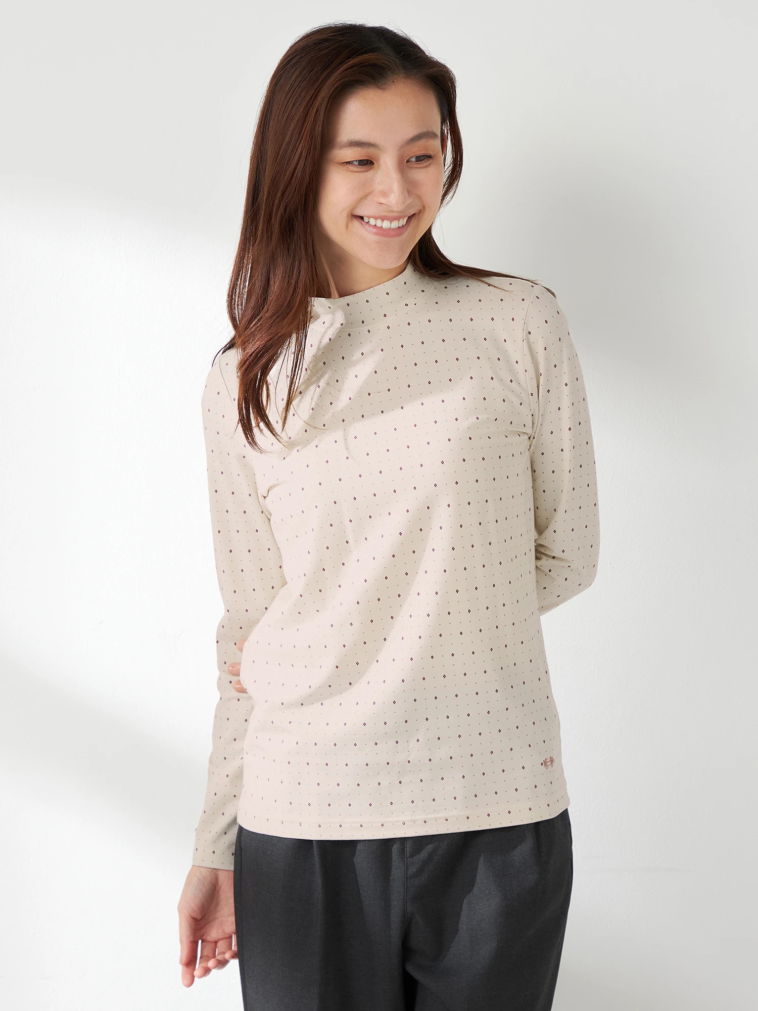 UNTRACE ホワイト長袖カットソー UNTRACE ホワイト長袖カットソー UNTRACE アントレース】L/S