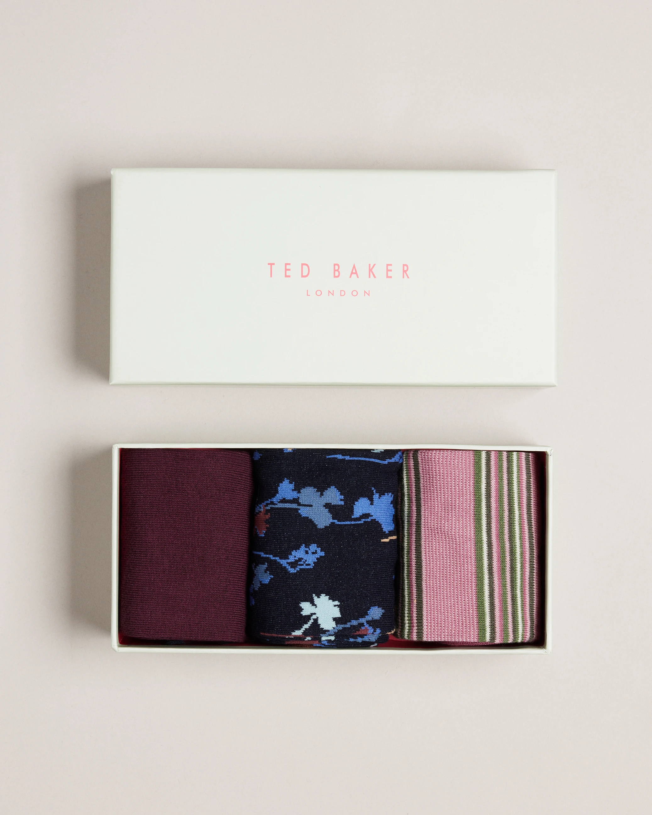 TED BAKER（テッドベーカー）｜その他｜HOWKIND ソックス3ピース