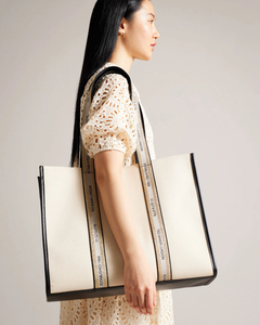 TED BAKER(テッドベーカー) |GEORJEY ブランデッド キャンバス トートバッグ